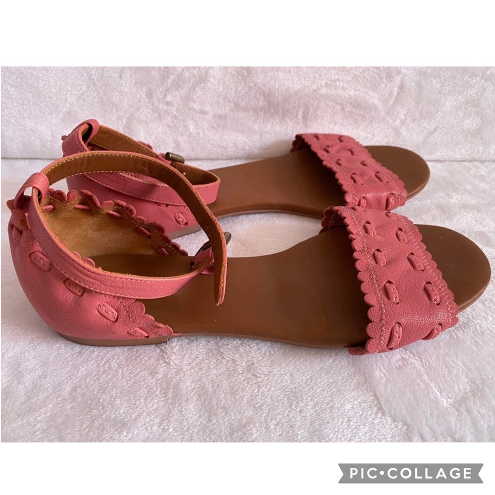 See By Chloe Jane Scalloped Pink Leather Ankle Wrap Sandals Flat